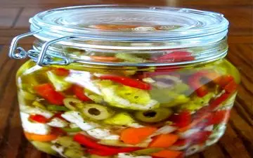 ترشی سبزیجات مخلوط رو این طوری درست کن /خوشمزه و معطر، فقط سرکه یادت نره!