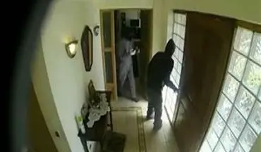 لحظه ورود دزدان به منزل ایسکو و زیدان