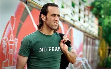  علی کریمی به طور رسمی  سرمربی نفت تهران شد