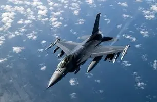هوش مصنوعی به آسمان می‌رود: پرواز تاریخی اولین جنگنده F-16 بدون خلبان + ویدئو
