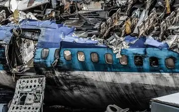 ۱۰ نکته حیاتی برای زنده ماندن در صورت سقوط هواپیما