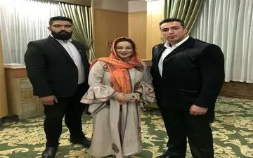 تیپ متفاوت «بهنوش بختیاری» به همراه بادیگاردهایش! + عکس