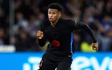 خانه‌نشینی ۲ تا ۳ هفته‌ای دفاع چپ بارسلونا 