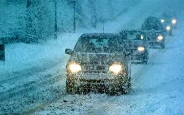 یخ زدگی تمام محورهای منتهی به کرمانشاه/ رانندگان مراقب باشند!