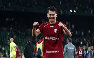 مدافع ازبک با استقلال به توافق رسید/رستم آشورماتف اولین خرید خارجی آبی‌ها
