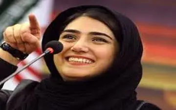 سلفی باران کوثری با دیگر بازیگران زن فیلم «سرکوب»