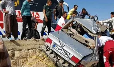 16 کشته و زخمی در تصادف سمند با اتوبوس + عکس