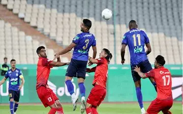 اکبری: بازی‌های استقلال چنگی به دل نمی‌زند!