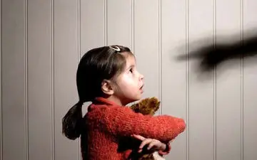 تاثیرات روانی کودک آزاری