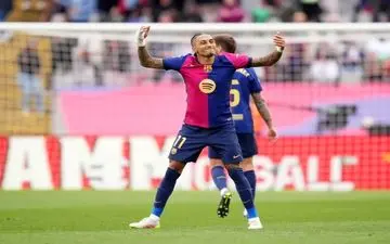  تقلب بارسا از روی دست منچستر؛ توسعه کامبک از بریتانیا تا اسپانیا 