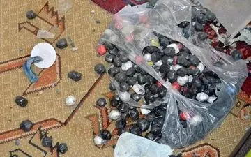 کشف ۶۱۰۰۰ بمب دست‌ساز