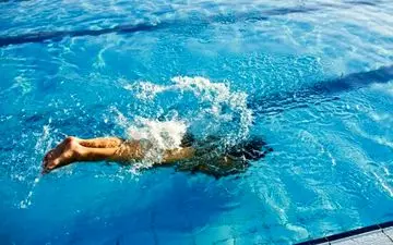 کلرِ استخر برای زنان باردار خطرآفرین است؟