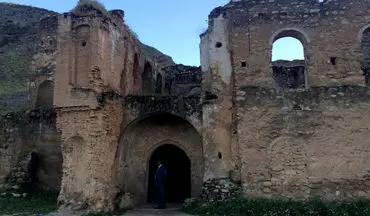 مدیرکل میراث فرهنگی ایلام:
سیل به آثار تاریخی استان ایلام ۱۰ میلیارد ریال خسارت وارد کرد
