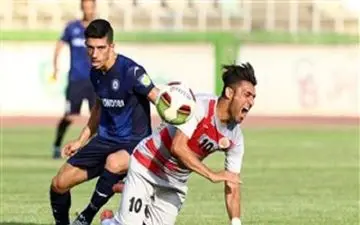 در آستانه بازی مقابل فولاد ستاره علی دایی جدا شد!