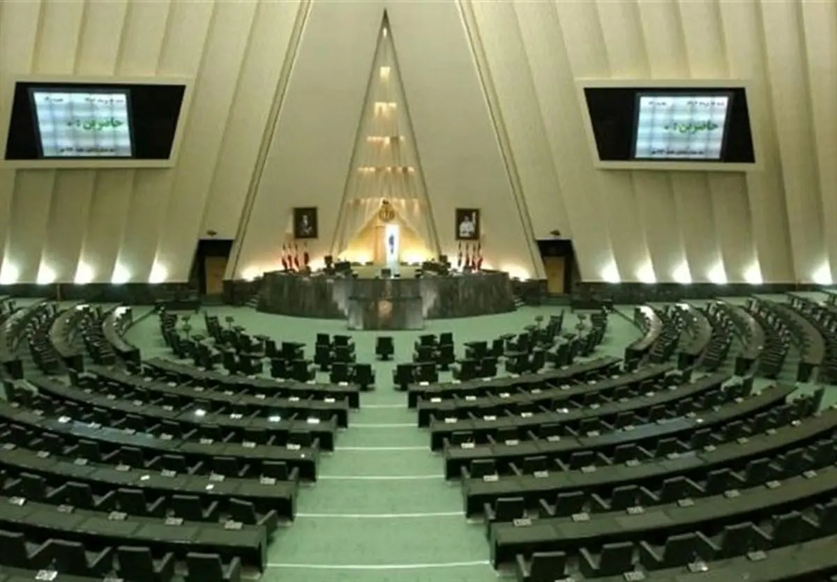 نامه نمایندگان مجلس به روحانی درباره اجرا نشدن یک قانون ضد آمریکایی