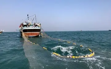 
سهمیه بنزین قایق‌های صیادی ۱۲۰۰ لیتر در ماه تعیین شد