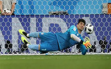 پیشنهادِ عجیبِ تیم مطرح اروپایی به علیرضا بیرانوند