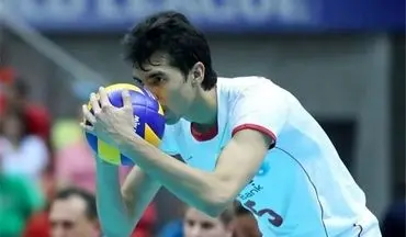 کمک ستاره والیبال ایران به سیل‌زدگان + عکس