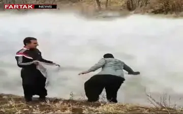 فوران شدید و عجیب آب در دل کوه های کردستان رو ببینید                                  