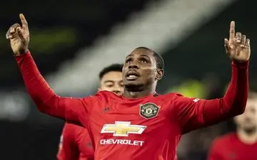 ایگالو تا ژانویه ۲۰۲۱ در منچستریونایتد می‌ماند