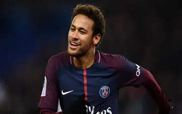 بزرگترین انتقال تاریخ فوتبال/رئال مخفیانه برای جذب این ستاره تلاش میکند!