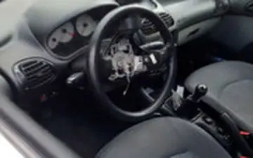 سارق ایربگ ۲۰۶: در اینستاگرام یاد گرفتم!