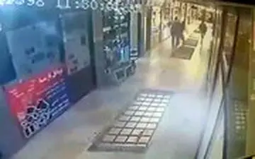 وحشت کسبه پاساژ علاالدین ایذه هنگام زلزله خوزستان