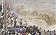 سیل شدید و طوفان نگران کننده در چین + فیلم 