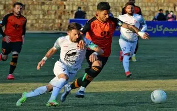 جام حذفی فوتبال| نیمه‌ اول تراکتور و مس رفسنجان برنده نداشت
