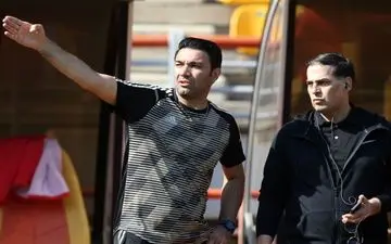 آذری: پاتوسی تا پایان بازی‌های لیگ برتر در ایران، نمی‌تواند از فولاد جدا شد