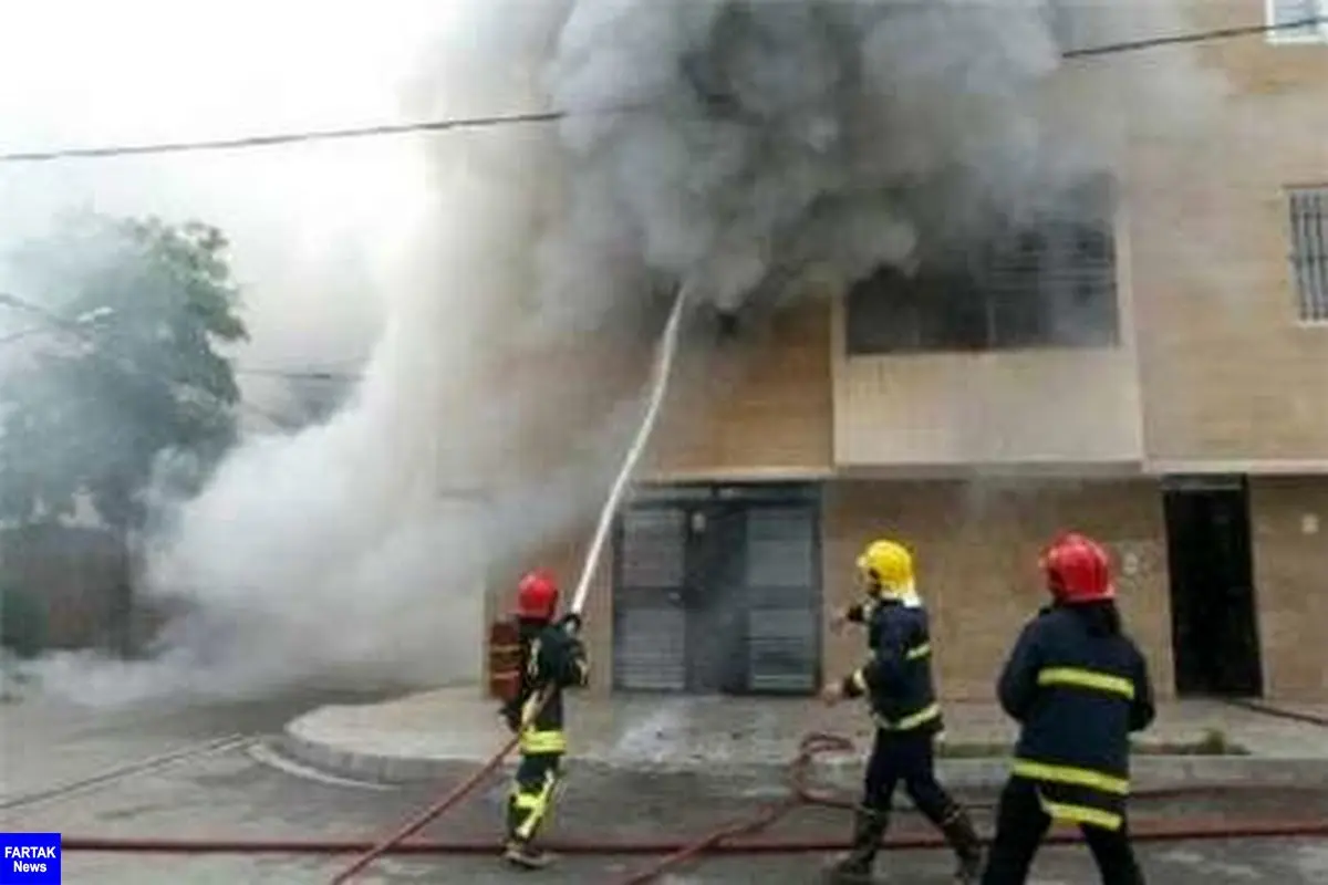 15 نفر در حریق ساختمان خیابان وحدت قزوین دچار دودزدگی شدند