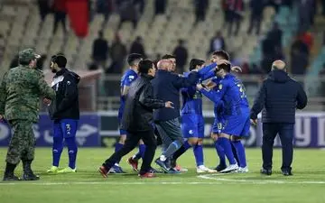  مسافران پرواز تبریز - تهران با اعضای تیم استقلال درگیر شدند