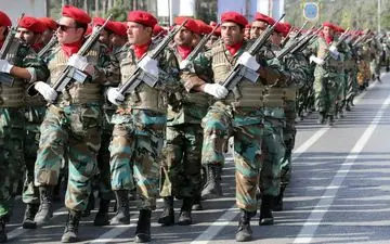 مراسم رژه نیروهای مسلح به مناسبت هفته دفاع مقدس به روایت تصویر