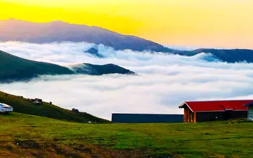 
معرفی زیباترین اقیانوس ابرهای ایران برای سفر در تابستان
