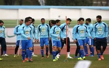 شفر خرج استقلال را کم می‌کند!