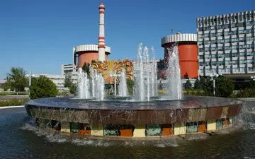 زلنسکی: روسیه به دنبال تصرف سومین نیروگاه اتمی اوکراین است