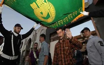 بازگشت ۸۸ زندانی جرائم غیر عمد در روز میلاد امام رضا(ع) به آغوش خانواده
