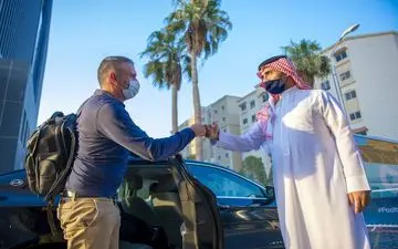 سرمربی فرانسوی التعاون وارد دوحه شد