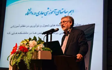 
رئیس دانشگاه علوم پزشکی مشهد:
بیماری های واگیردار مهم ترین عامل به خطر انداختن زندگی بشر است
