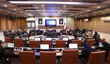 ۱۸ درصد مصوبات شورای شهر همدان مغایر با قانون بوده است