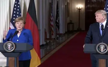  مرکل:به صحبت های خود درباره برجام ادامه می دهیم