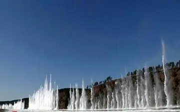 
انفجار رودخانه یخی در شمال شرقی چین + فیلم