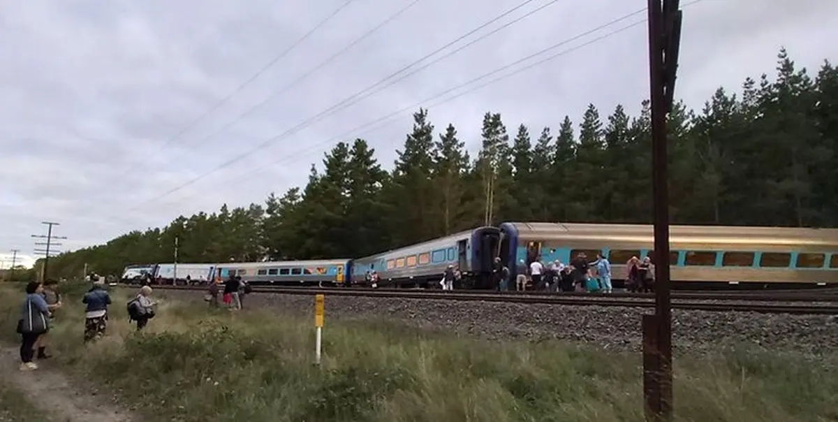 کشته شدن دو نفر در اثرخروج قطار از ریل