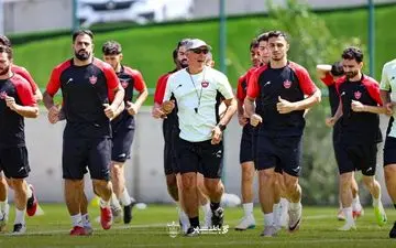 دفاع پرسپولیس در آستانه بحران؛ هاشمیان باید فوراً دست به کار شود