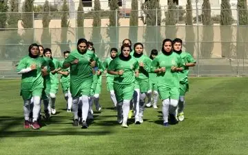 نخستین تمرین تیم ملی فوتبال بانوان در امان برگزار شد