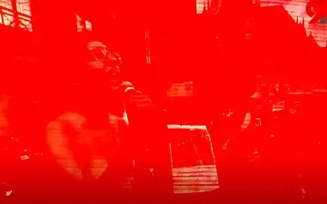 اتفاقی عجیب در صدا و سیمای ایران ! / نمایش ویدئویی از یک زن کاملاً برهنه!