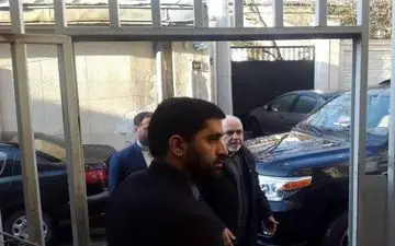 ظریف، عارف و محسن هاشمی رأی خود را به صندوق انداختند