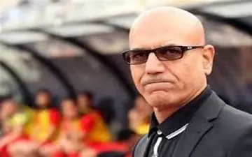 حمله استقلال به طلسم بزرگ مقابل مرد پرسپولیسی