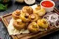 طرز تهیه قارچ کبابی طعم‌دار و خوشمزه به سبک رستورانی