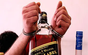 سرنوشت مرد تحصیلکرده که ساقی مشروبات الکلی در مشهد شد